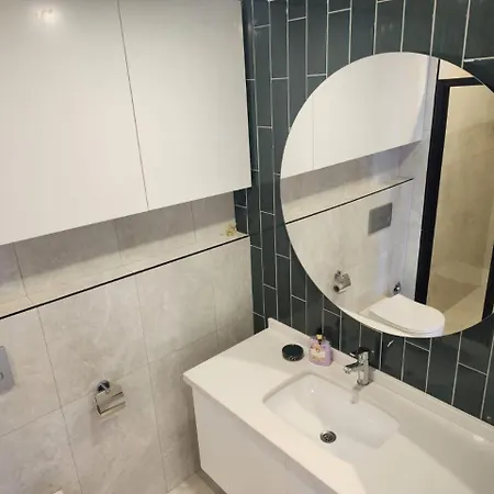 стильные в самом центре города אלאניה