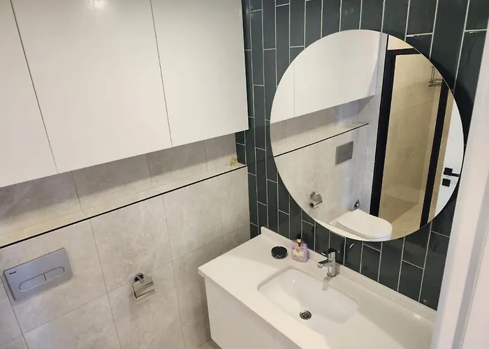 стильные в самом центре города אלאניה